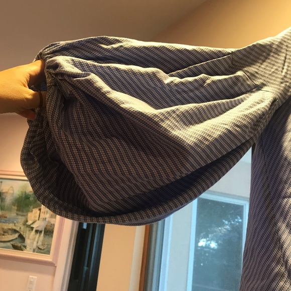 Alexie size M button down top with flared arms - Picture 2 of 4